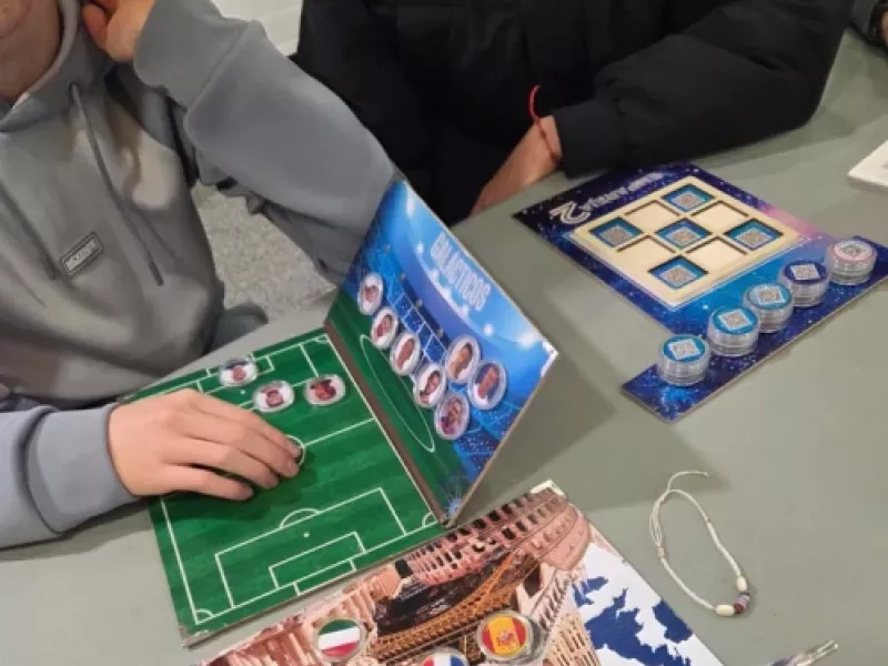 Prueba de equipo en la yincana “Expedición Bitácora”