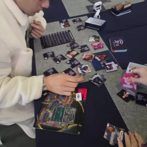 Momento del juego cultural “Quick de 2”