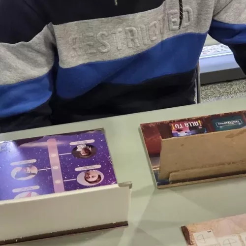 Momento de la yincana cultural “Expedición Bitácora”